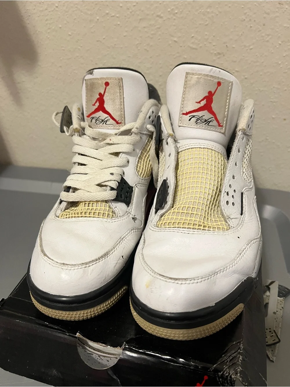 Air Jordan 4 Retro Men’s Sneakers - White/Black/Cement